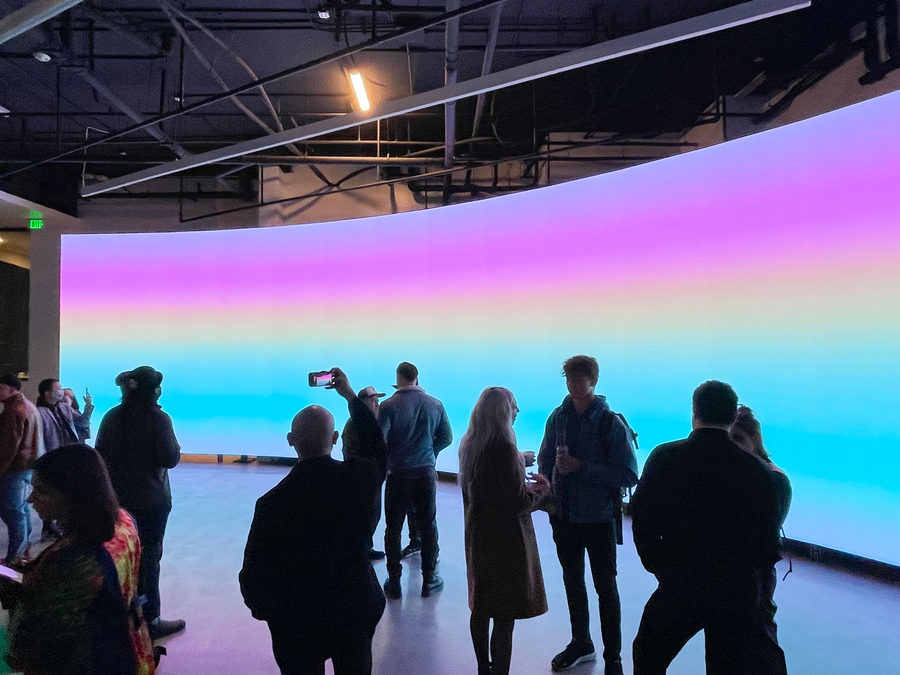 Color :: Field, photo 15
